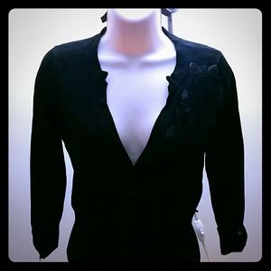 Small black sweater with flowers
